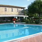 Villalago Trasimeno مادجوني
